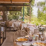 De Charme Visto Hotel 2*